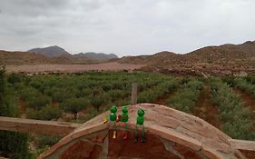 CORTIJO Rural MOLINO EL TARAHAL con piscina y zonas compartidas